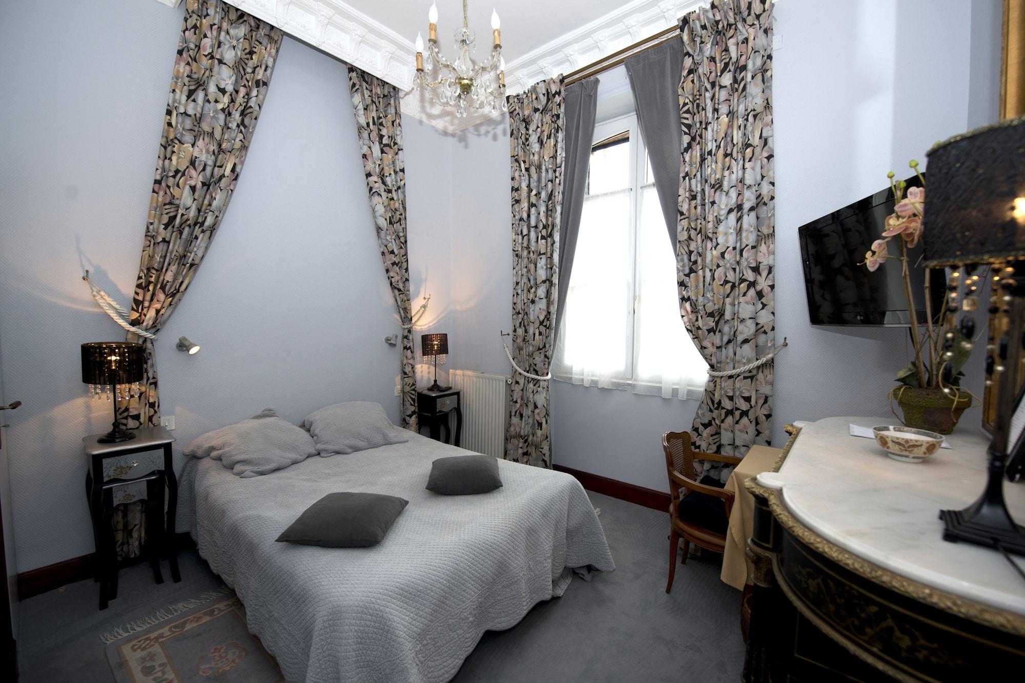 Cit'Hotel Marie Stuart La Roche-sur-Yon Buitenkant foto