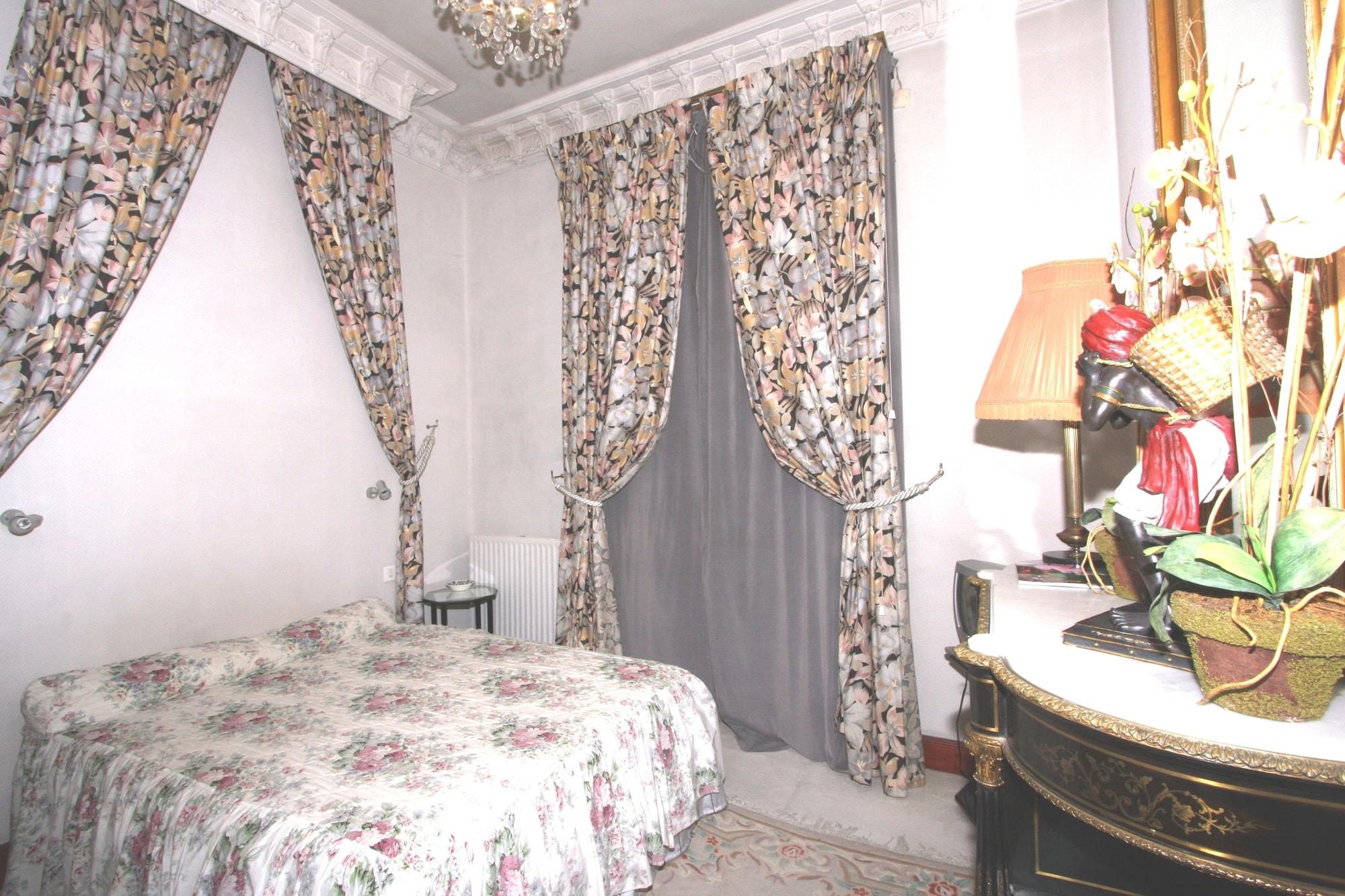 Cit'Hotel Marie Stuart La Roche-sur-Yon Buitenkant foto